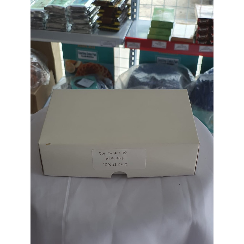 

DUS KADAL IVO 19 PUTIH POLOS 19x11,5X5