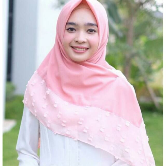 Kerudung Hijab Jilbab Segiempat Kombinasi Linen Rubiah dan Diamond Crepe