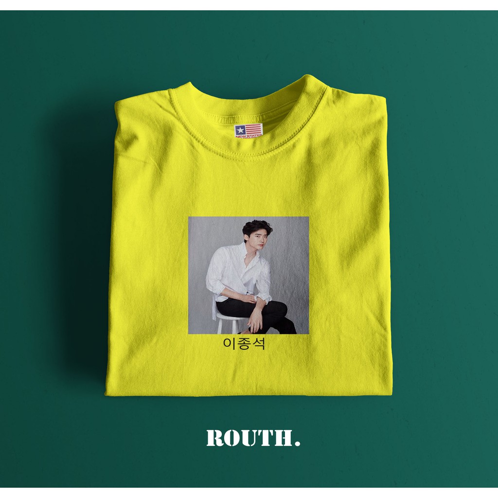 KAOS AKTOR KOREA LEE JONG-SUK