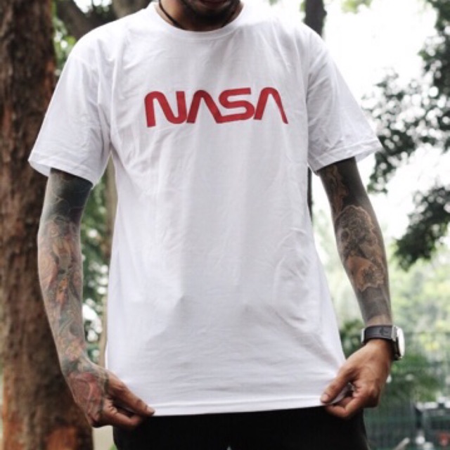 h and m nasa t shirt