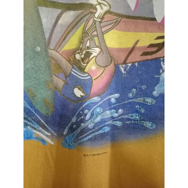 kaos vtg 90's bugs bunny second //kaos vintage bugs bunny second