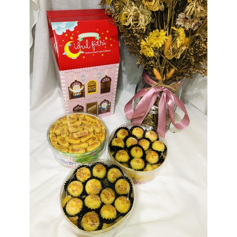 

Hampers Lebaran isi 3 Toples