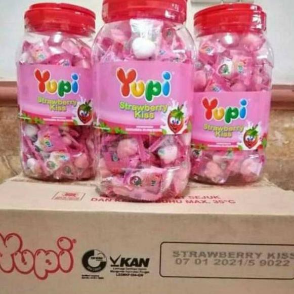 

Trendϟ Yupi Kiss Strawberry Jar Toples