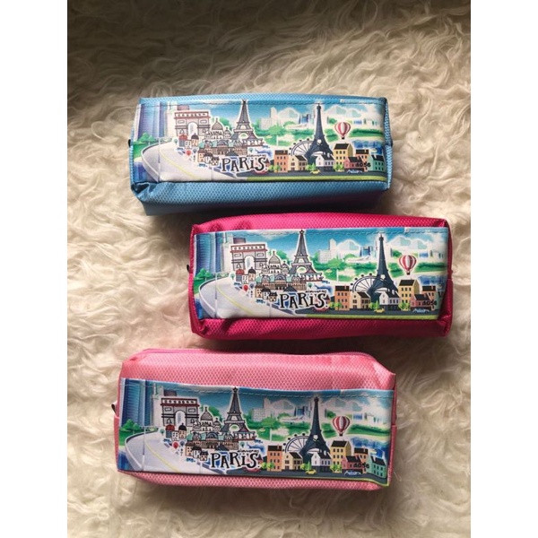 

Kotak Pensil Paris 1056