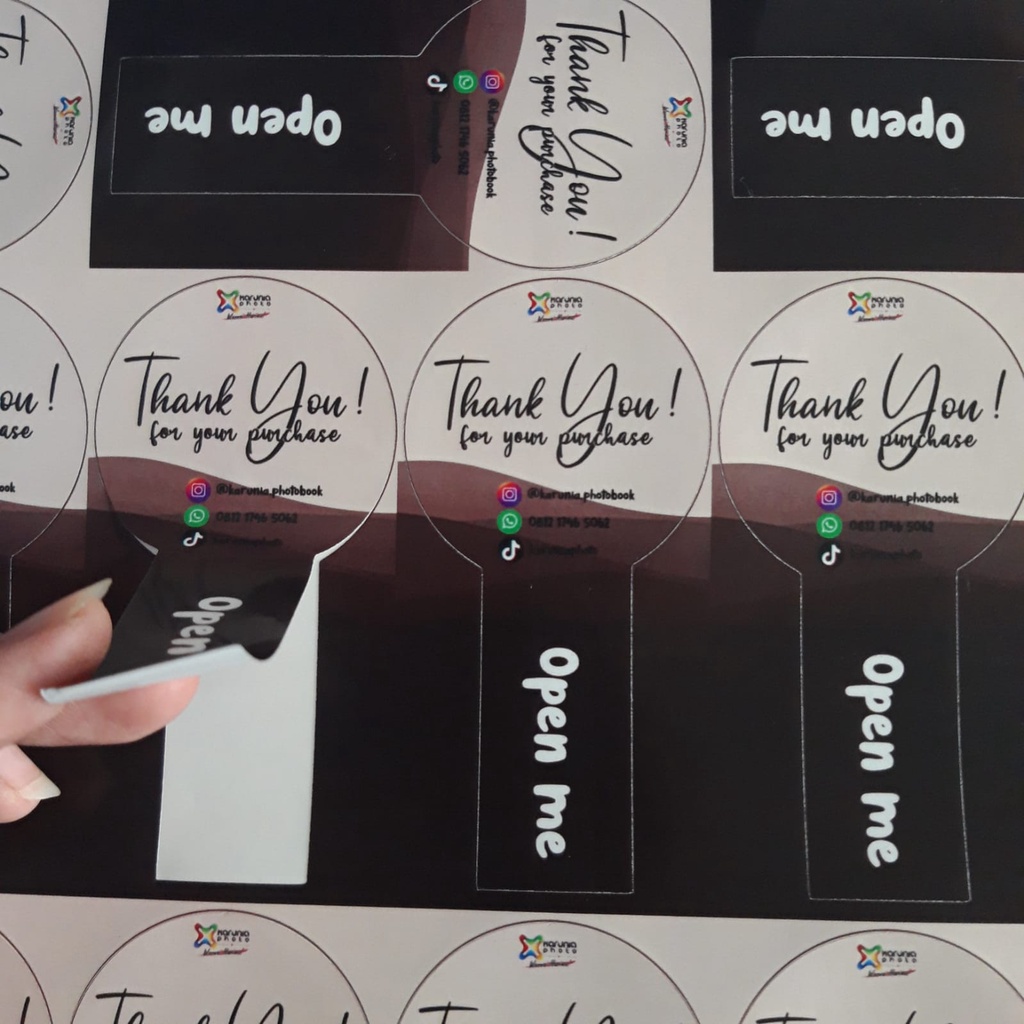 

Cetak Stiker / Sticker / A3+/STIKER CROMO/STICKER DURATAC(VINYL) Bisa Cutting / Tanpa Cutting.