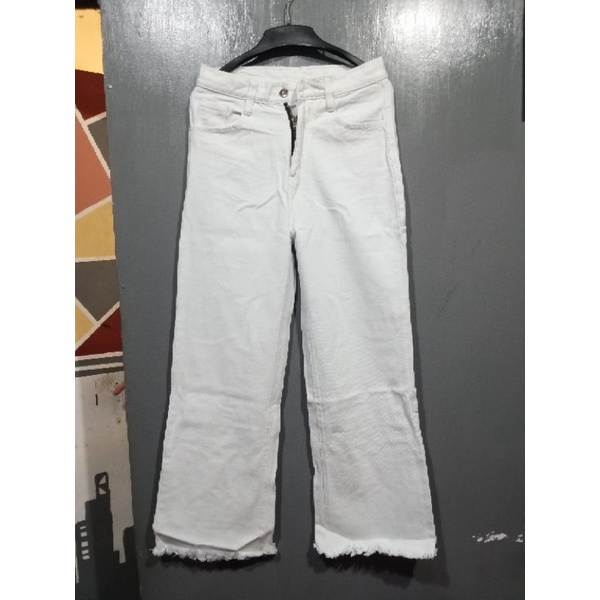 celana jeans HW putih rawis celana putih pull n bear kulot putih jeans rawis