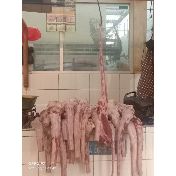 

daging sapi lokal dan import