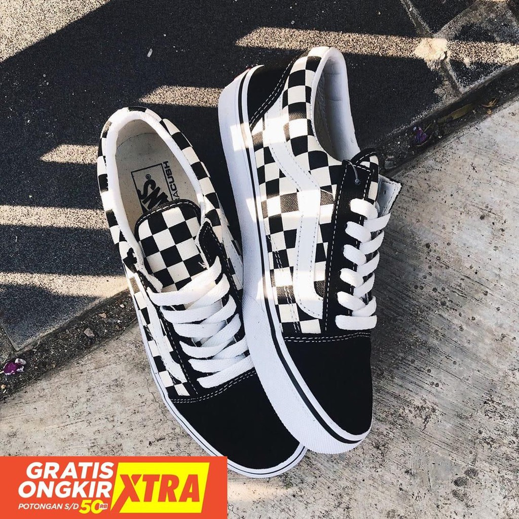 harga vans checkerboard old skool