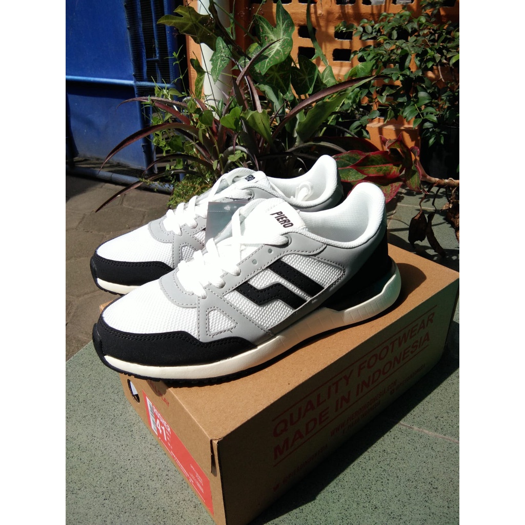 Sepatu Piero Rusher Grey White