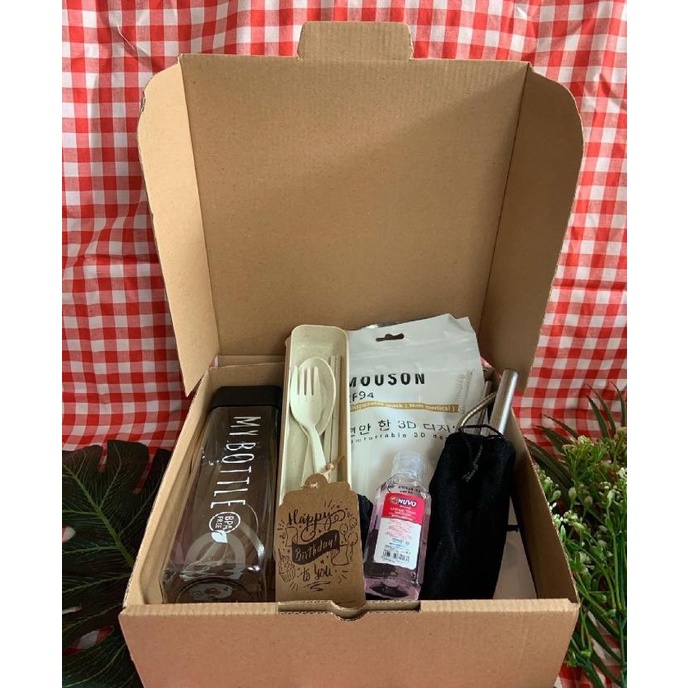 

Hampers new normal lengkap (ultah, wisuda, lebaran, natal, anniversary