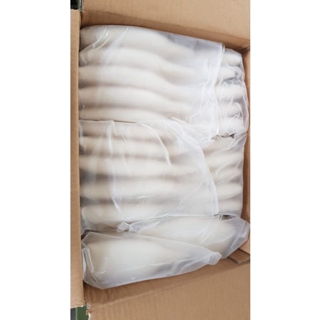 

cumi kupas bersih / cumi tube impor 1kg isi 4-5pcs