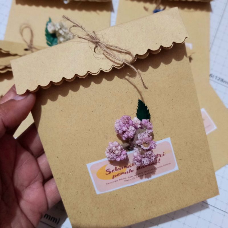 

1 lusin amplop angpao lebaran kertas kraft bunga kering