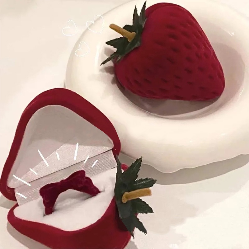 Kotak Cincin Bentuk Strawberry Lucu