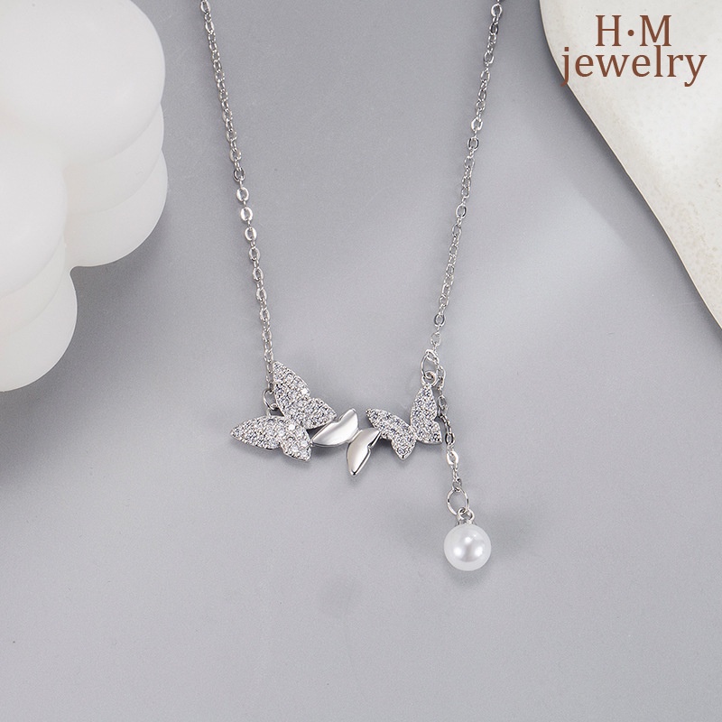 2022 Kalung Rantai Dengan Liontin Kupu-Kupu + Mutiara + Berlian Imitasi Untuk Wanita