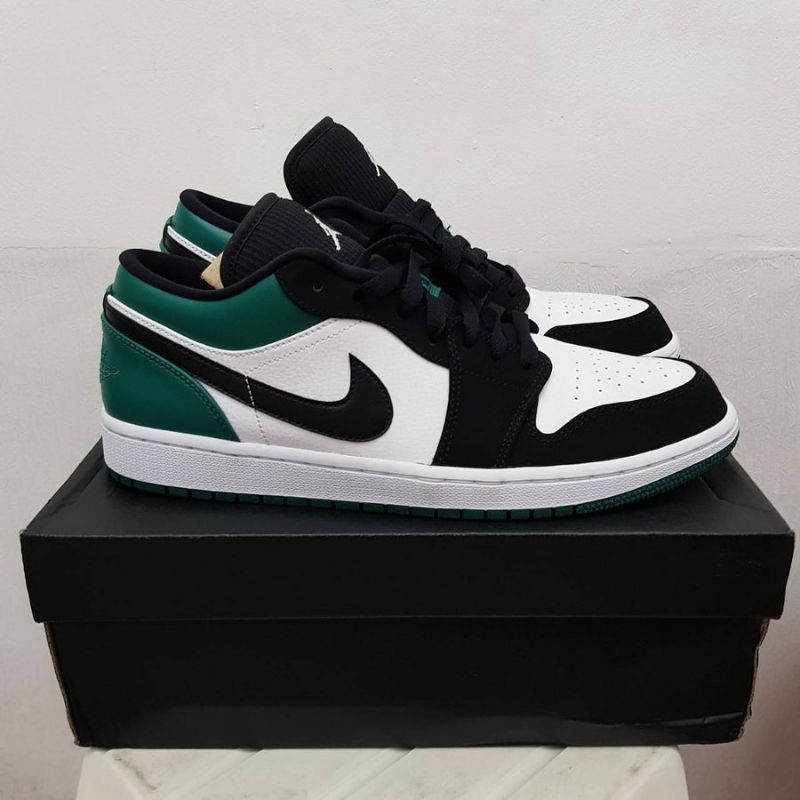 Sepatu Nike Air Jordan 1 Low  Mystic green