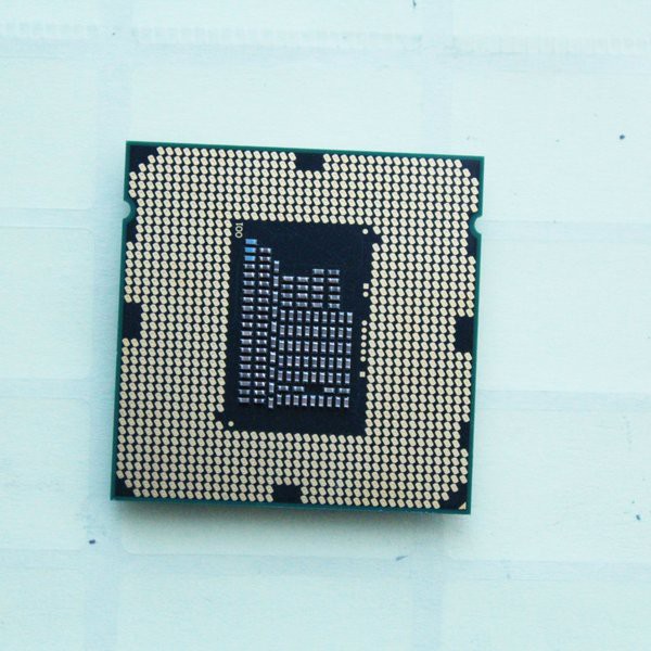 PROCESSOR INTEL PENTIUM G645 2.9 GHZ (LGA 1155/3 MB/32 NM) TRAY *2 CORE