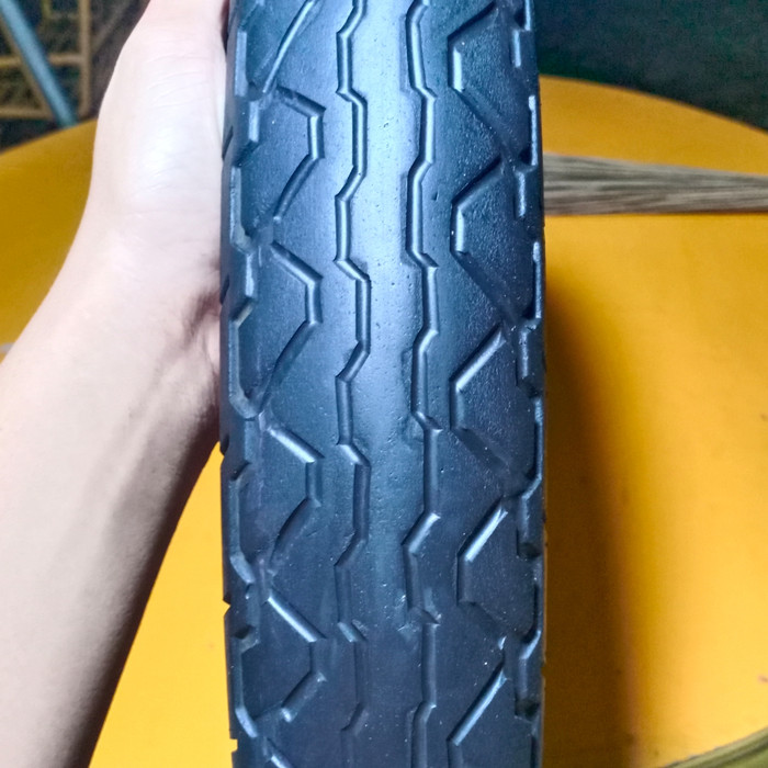 Ban Suntikan Uk 100/70 Ring 17 untuk Depan motor Verza&Sejenisnya