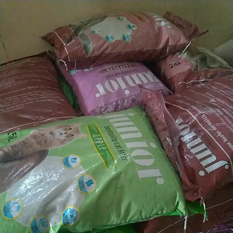 CAT LITTER JUNIOR PASIR KUCING MEREK JUNIOR 1 KG