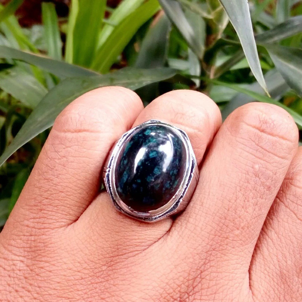 Cincin Batu Badar Besi Hijau Warna Seperti Bacan