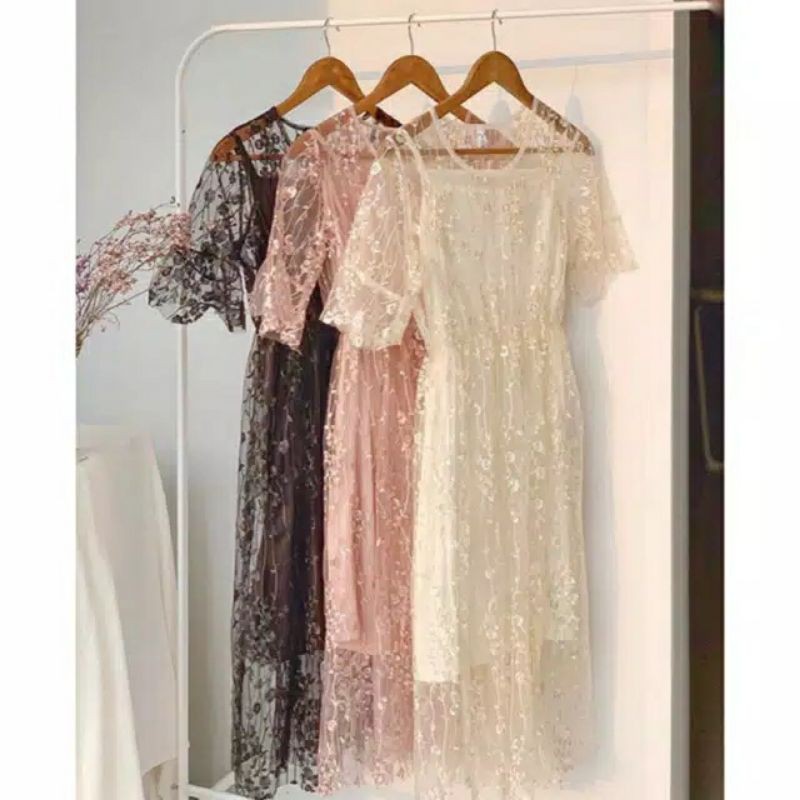 PRELOVED SEKALI PAKAI DRESS FUYUMI LACE DRES
