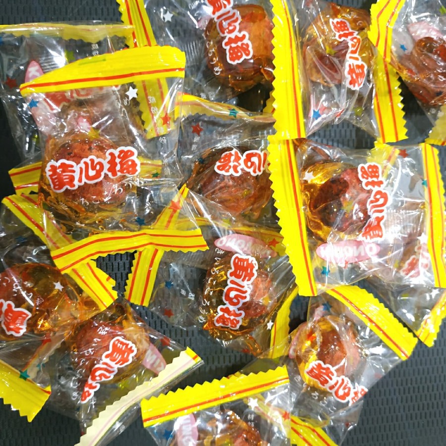 

Manisan Imlek / Cemilan Imlek/ permen plum 20 pcs