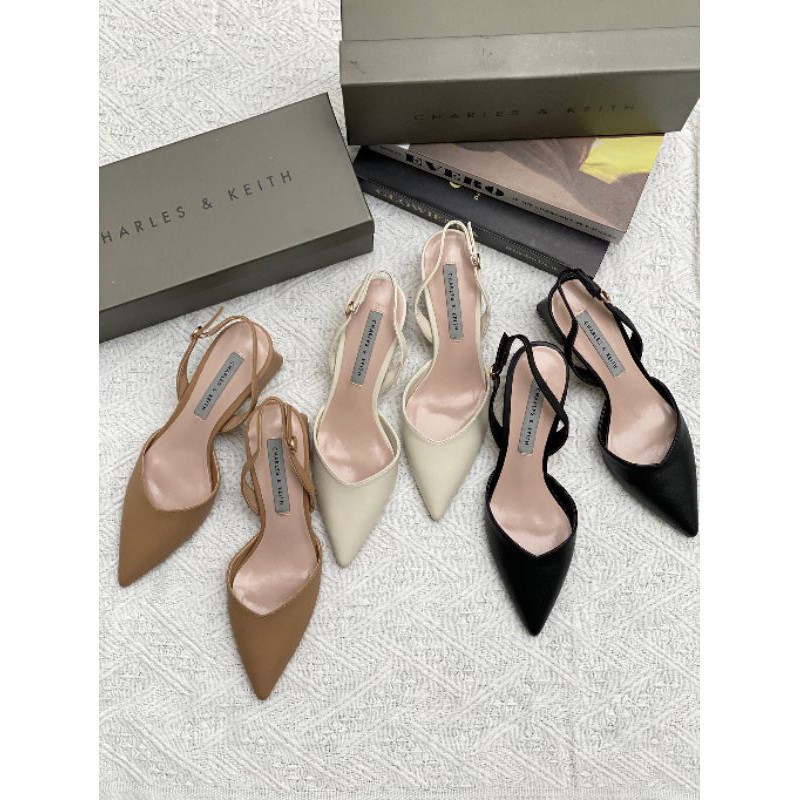 

CKS433 HEELS TULIS WARNA DAN NOMOR DI NOTE