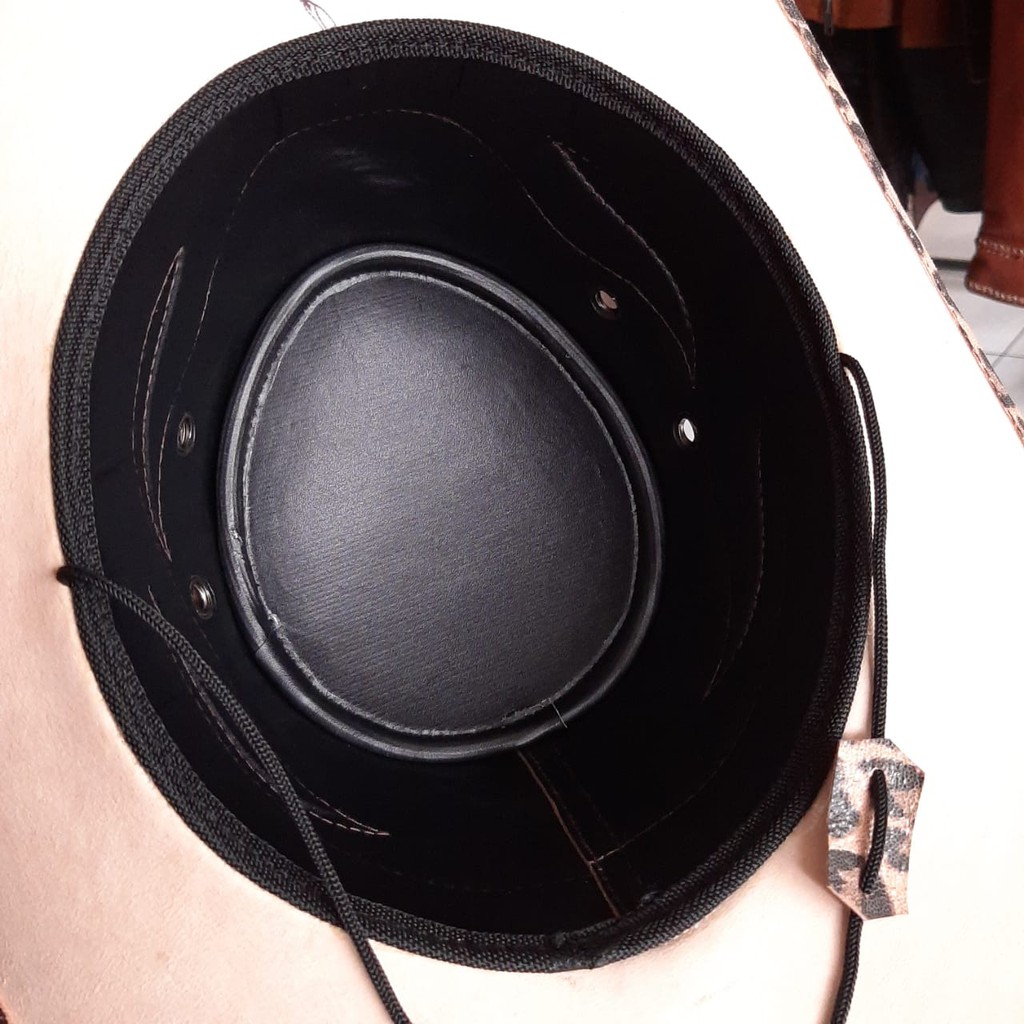 Topi koboy kulit sapi asli motip macan khas garut