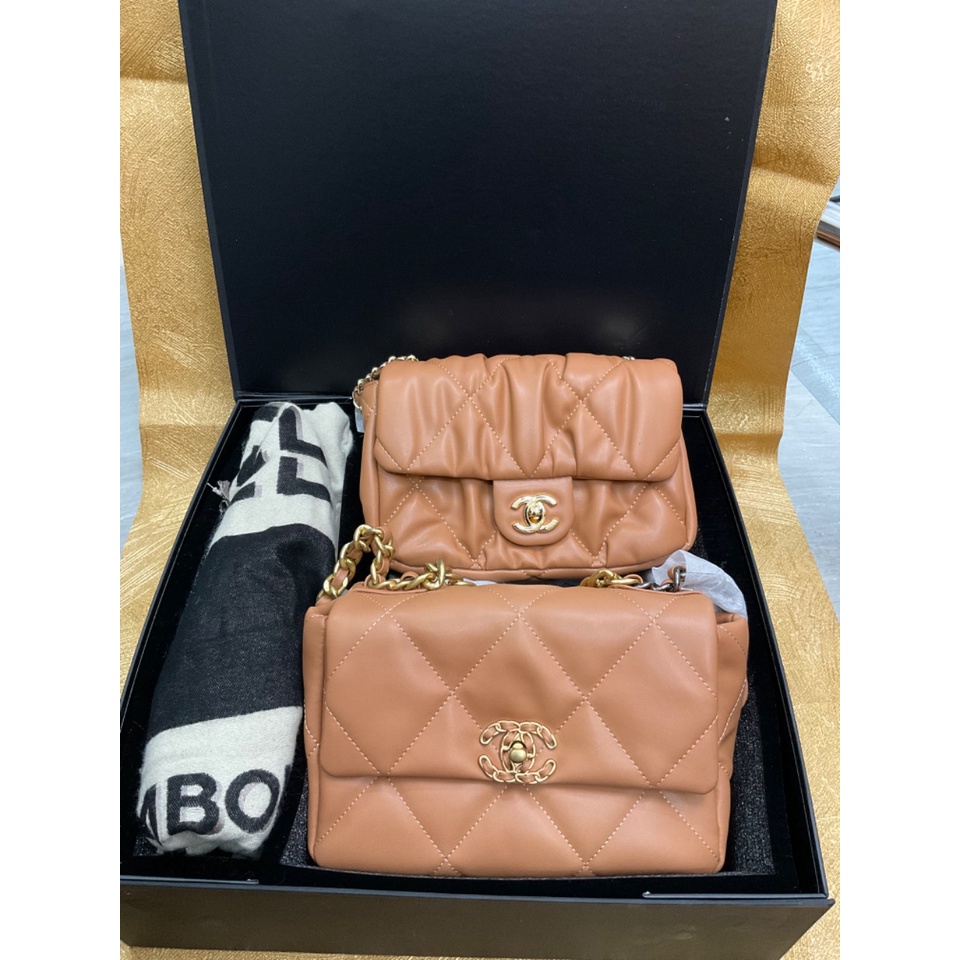 TAS CH KULIT ASLI SET SEPAKET WITH BOX SET ORI  / TAS WANITA CH KULIT ASLI SEPAKET / TAS SELEMPANG C