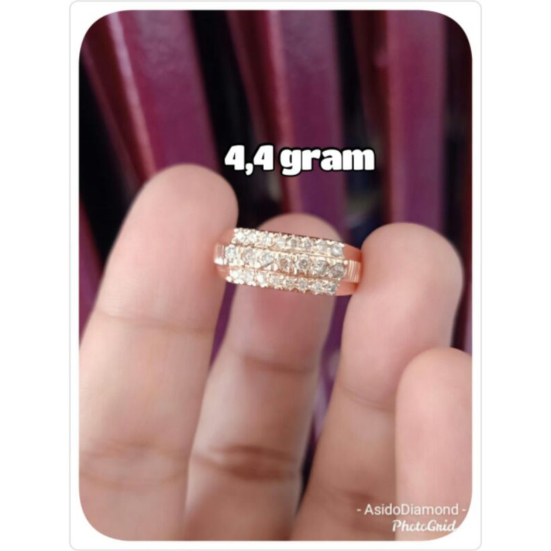 Berlian medan cincin baris 3 tingkat