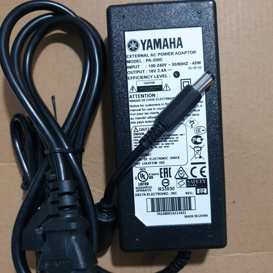 Adaptor Keyboard Yamaha PSR 1500 PSR S710 PSR S670 PSR S650 16V 2,4A