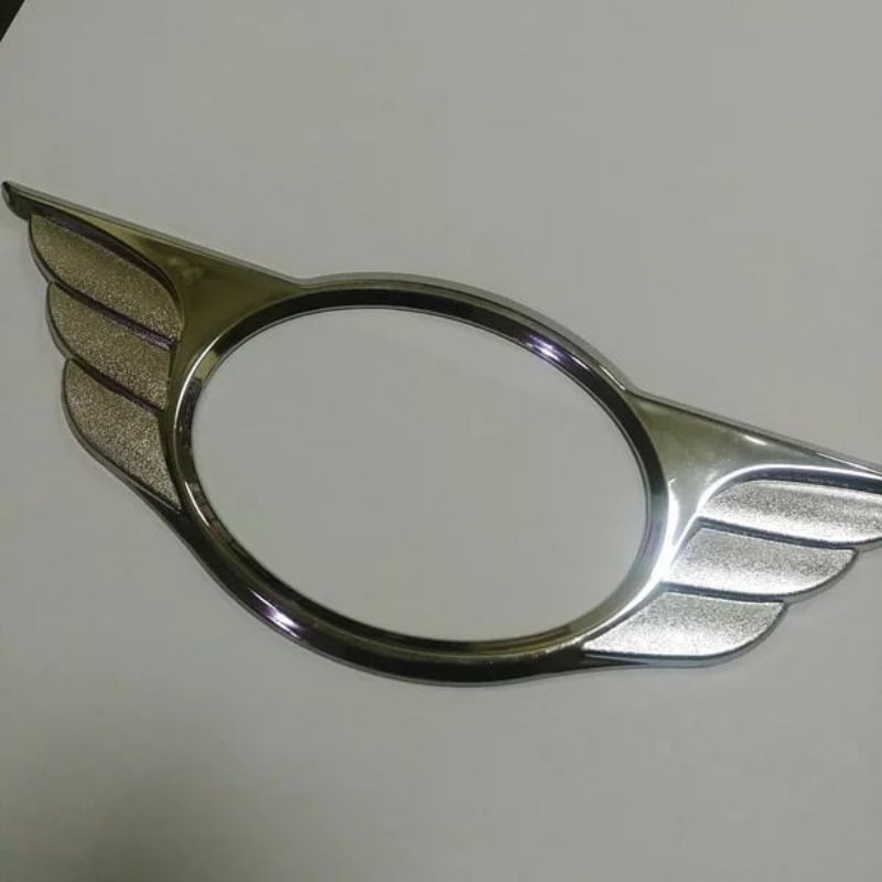 RING LOGO EMBLEM TOYOTA AGYA / WIGO BELAKANG BAGASI MODEL SAYAP BURUNG CROME CHROME