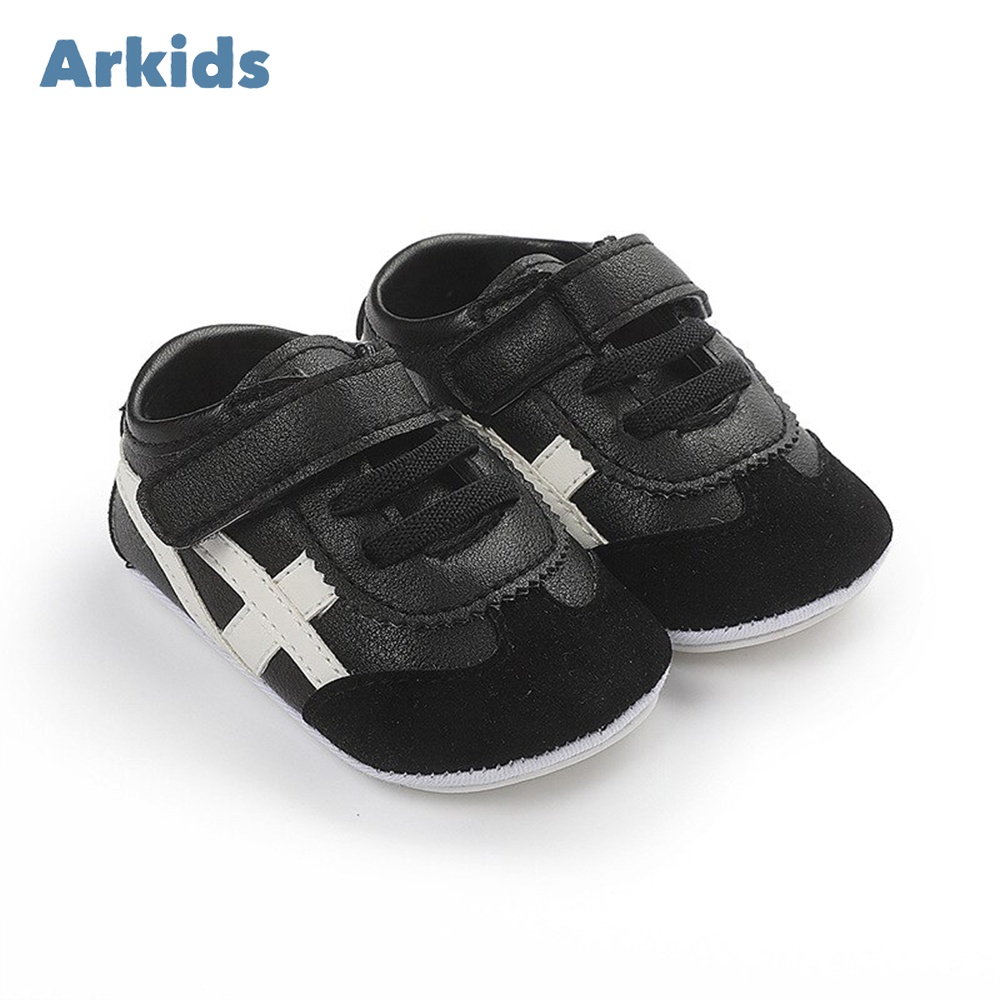 Sepatu Bayi Prewalker Laki Laki Umur 0 - 12 Bulan Sepatu Sneakers Anak Bayi Laki Laki Perempuan Baby Prewaker Shoes Cowok Cewek Murah Umur 0 - 14 Bulan, umur 1 Tahun 0 - 6 Bulan Hitam Putih AK 06