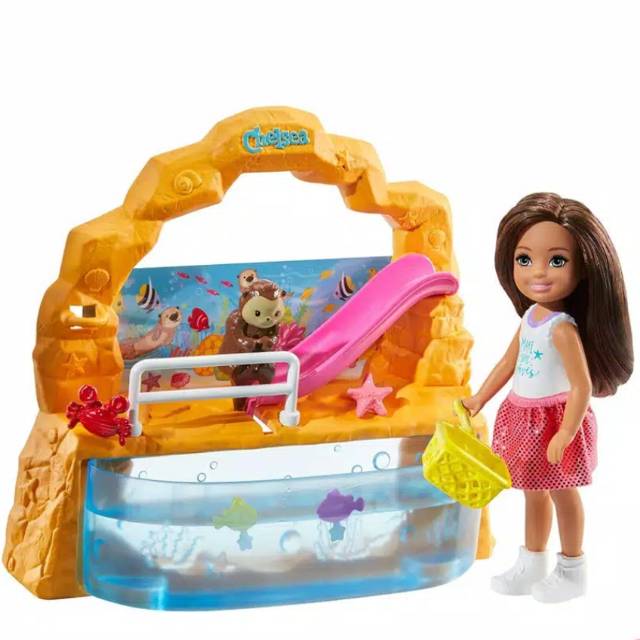 Barbie Club Chelsea Doll and Aquarium Playset