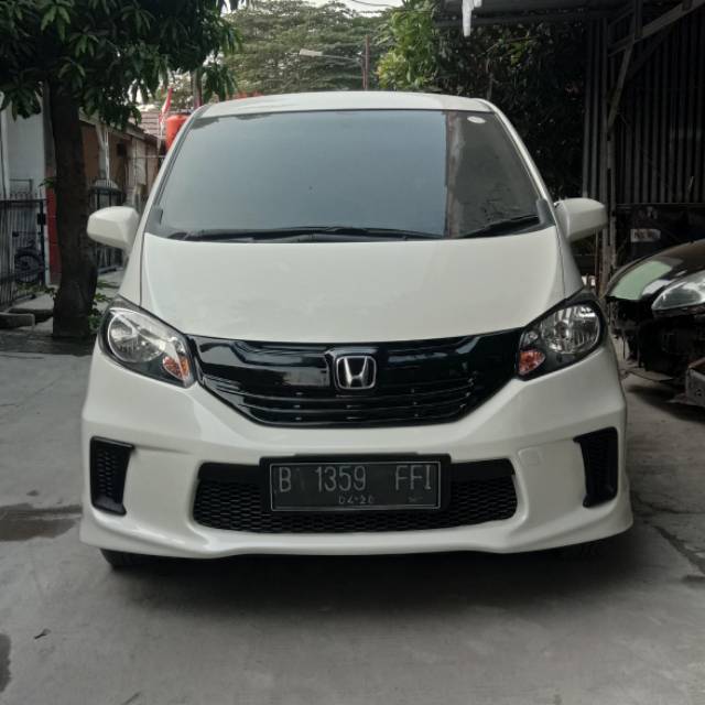 Bumper honda freed