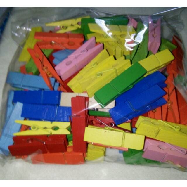 Wooden clip/penjepit foto kayu warna warni lebar 1cm isi 100