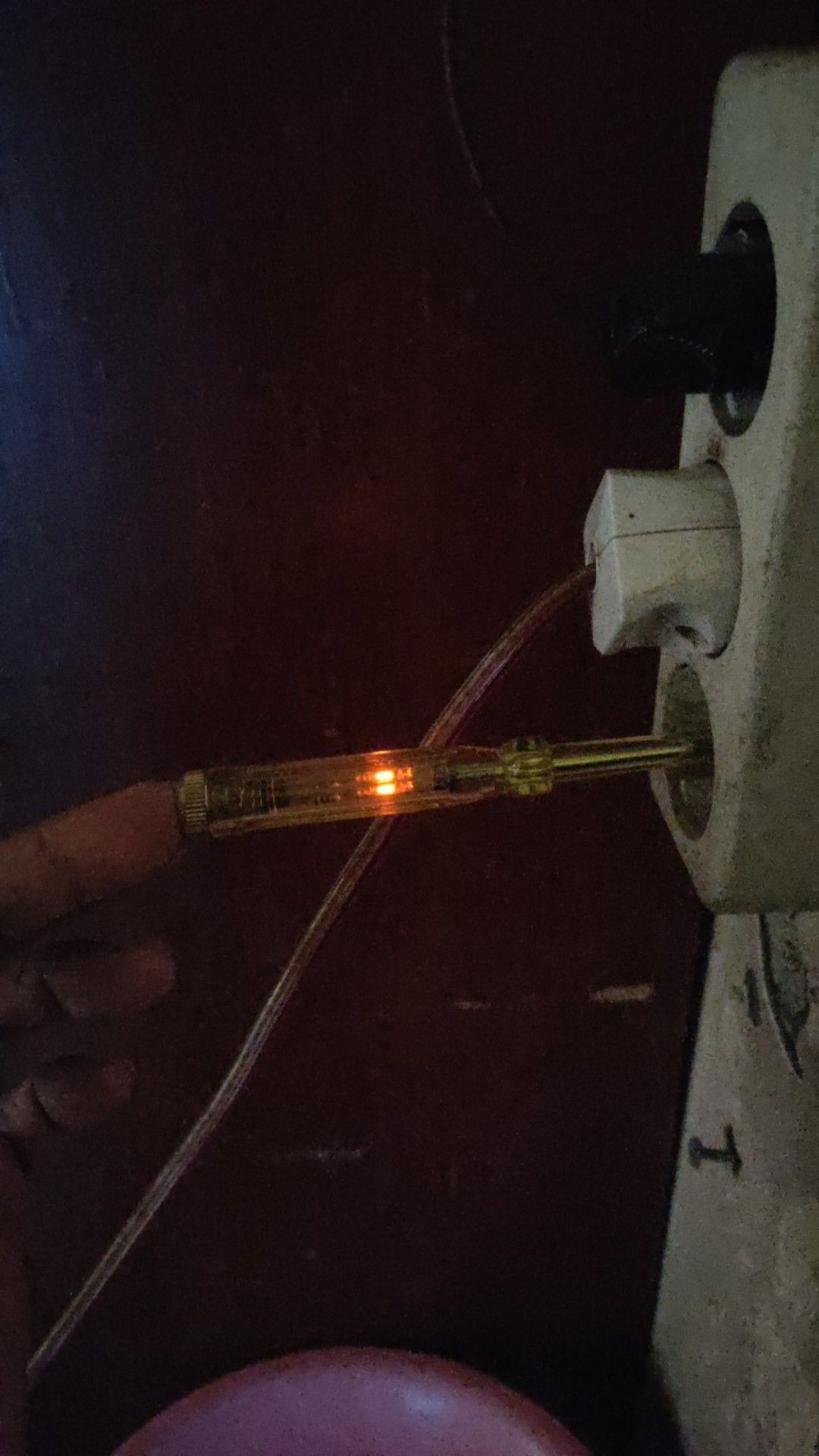 Obeng Tespen ( 66-119-s ) Ac 3 X 150mm Spark Testing Screwdriver 66-119 Stanley