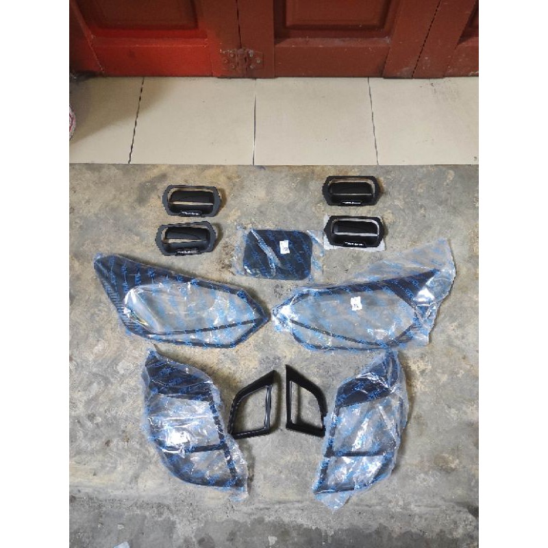 AGYA 2017-2021 GARNISH DAN OUTER HANDLE DAN TANK COVER HITAM