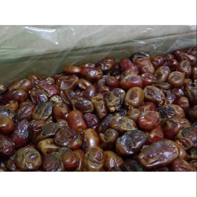 

Kurma Khalas