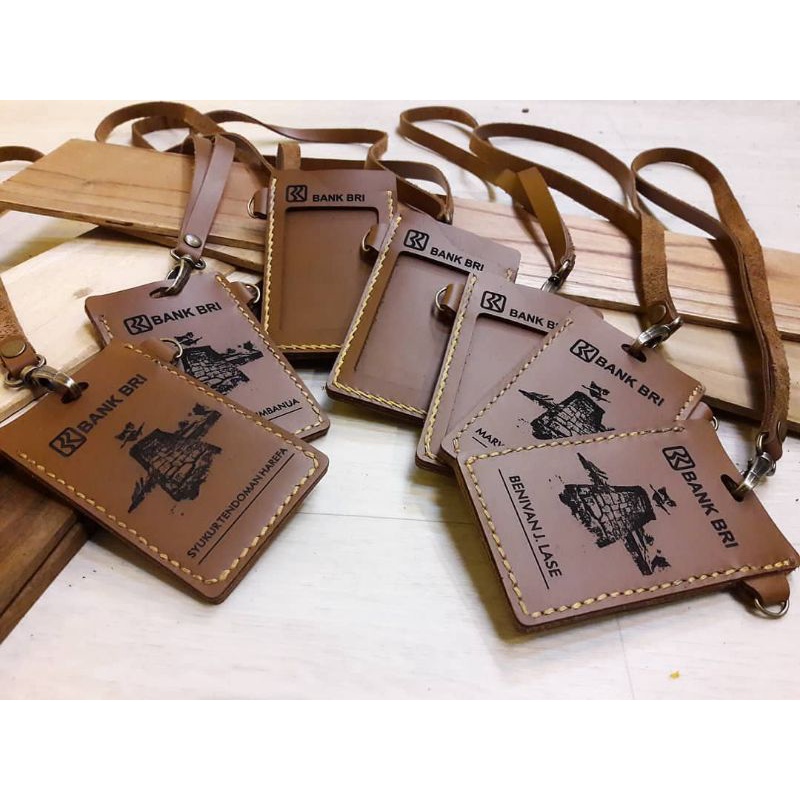 

ID Card Holder 2 Slot Dengan Slot Cadangan