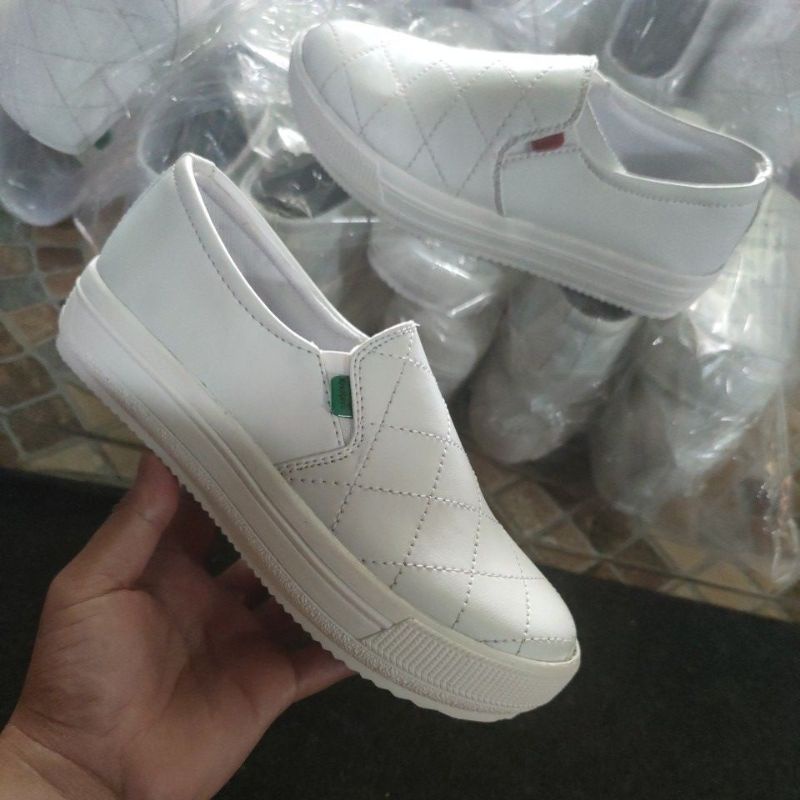 4.4 Ramadhan Sale Sepatu Wanita Sneakers Korea Wanita Wanwoo Sepatu Sneakers slop in