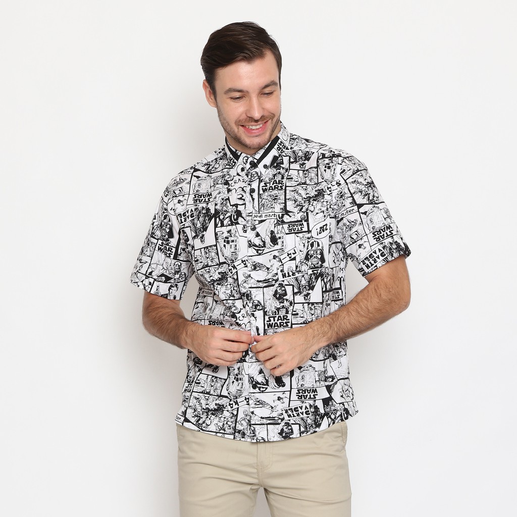 

17Seven Original Kemeja Motif Pria Lengan Pendek 0044-STAR WARS