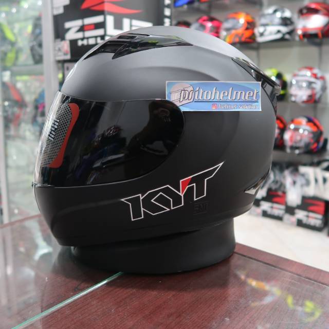 KYT R10 Black Matt / Dof