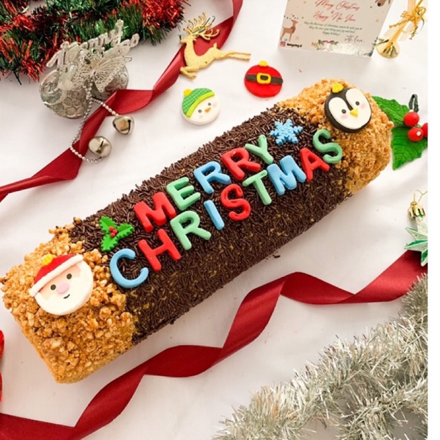 

CHRISTMAS ROLL CAKE / HAMPERS / PARCEL NATAL / GIFT NATAL