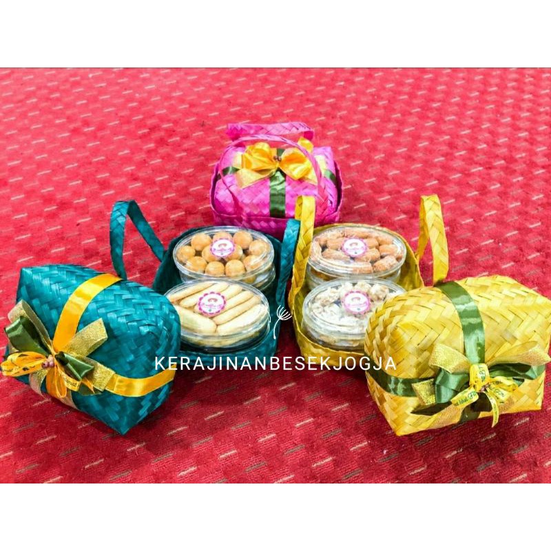 HAMPERS LEBARAN | BESEK JINJING 20X15 WARNA PITA LEBARAN | besek kue kering kue nastar toples lebara