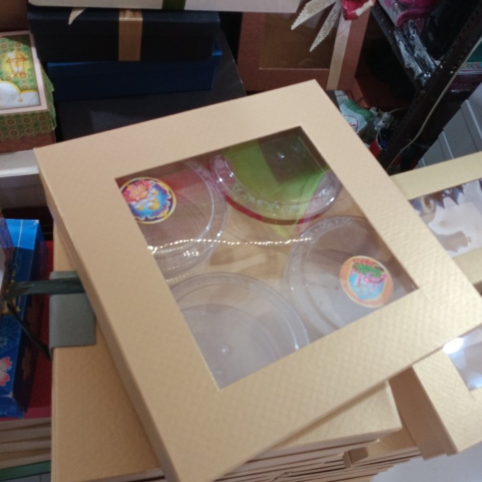 Bagus Kotak Kue Kering Isi 4 Toples 500 Gram Bulat Terlaris