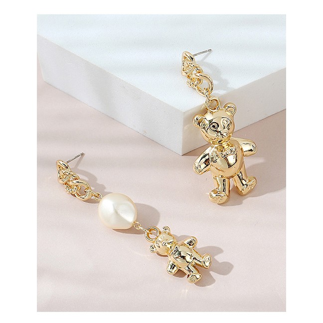 LRC anting Tusuk Fashion Gold Color Asymmetrical Bear Pearl Alloy Stud Earrings Y64845