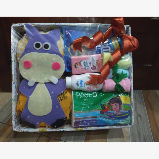 Parcel bayi laki laki