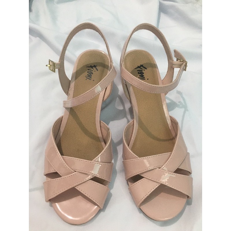 PRELOVED WEDGES PAYLESS FIONI