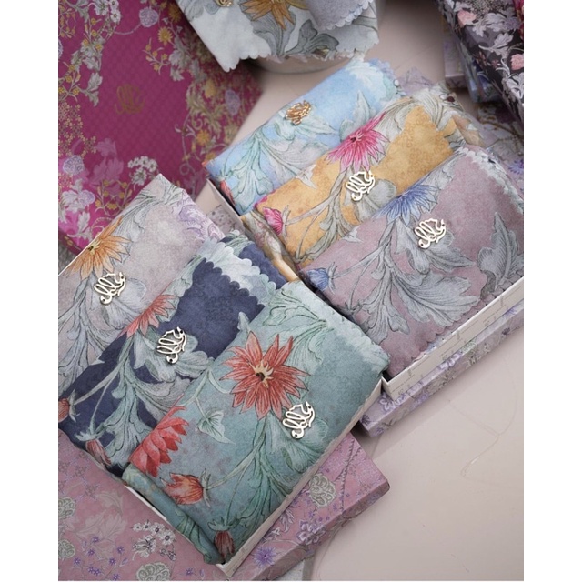 Esmee Scarf Heaven Lights HL Ultrafine Voal