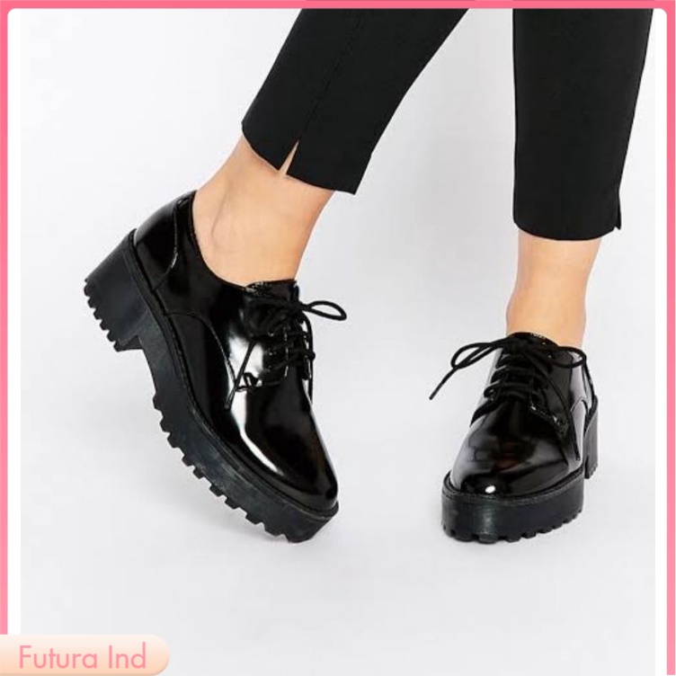 PROMO Sepatu Docmart Wanita Terbaru 2021 / Sepatu Loafers Wanita Hitam / Sepatu Kulit Wanita Terlari